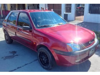Impecable ford fiesta posible permuta por mayor valor (pago