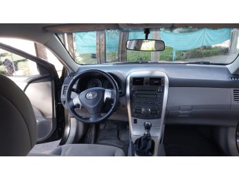 Vendo Toyota Corolla, excelente estado.