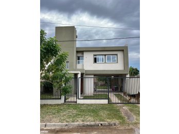 Venta. Casa Barrio Lomas del Golf