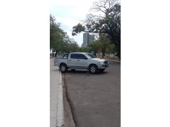 Toyota Hilux 4x4