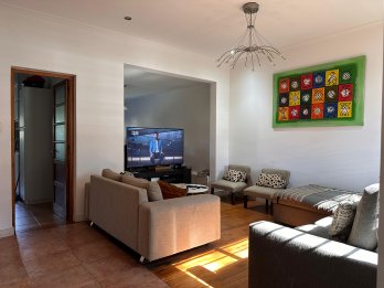 ✅️VENDO HERMOSA CASA ZONA PLAZA SAENZ PEÑA U$S 360.000🔥