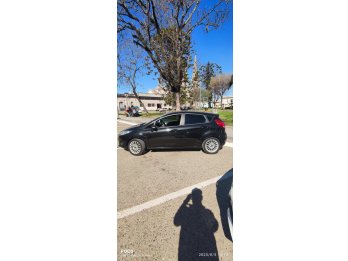 Ford Fiesta Kinetic 2015