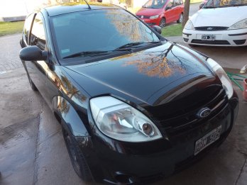Ka 1.0 2008 107.000km. Vendo o permuto mayor-menor