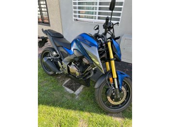 VENDO CB 300 TWISTER 2024 IMPECABLE