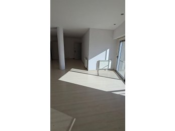 HERMOSO PISO EN ALQUILER