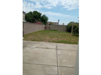 Vendo exelente propiedad 2dtorios terreno 11x50