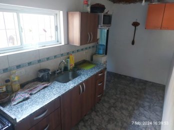 CASA CON LOCAL SAN BENITO