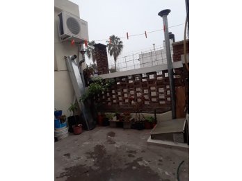 SE VENDE PH EN PASCUAL PALMA ENTRE URQUIZA Y 25 DE MAYO