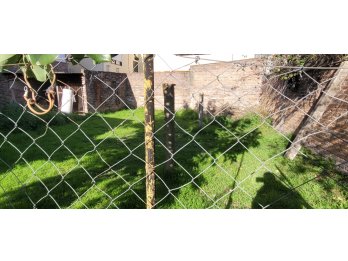 Vendo casa 3/dorm, 8 coch y fondo c/3 Febreroa mts de Almafuerte