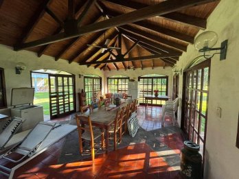 Se vende exclusiva quinta en Sauce Montrull