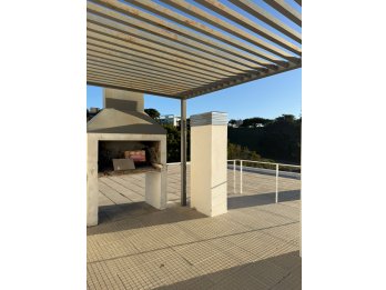 VENDO HERMOSO DEPARTAMENTO ZONA PARQUE - CON COCHERA