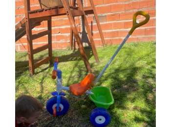 VENDO TRICICLO