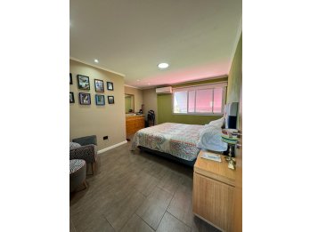 VENDO AMPLIO DUPLEX ZONA LA TOMA - COMPLEJO CERRADO