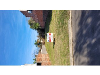 Se vende lote dentro de la ciudad