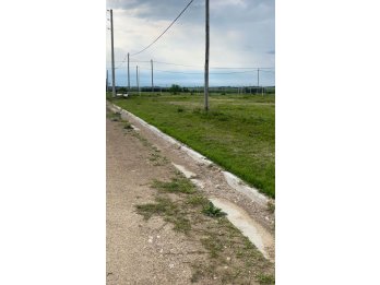 TERRENO EN ORO VERDE, 338 M2, POR ENTREGARSE. EL TRIANGULAR