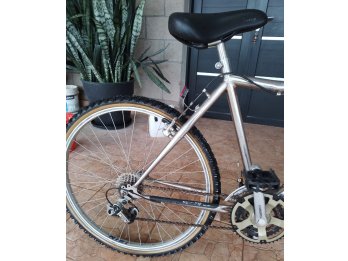 BICICLETA PASEO MARCA SHIMANO RODADO 28 CROMADA 21 VELOC