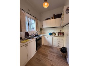 Se vende hermosa casa en A. de la Federación y Catamarca