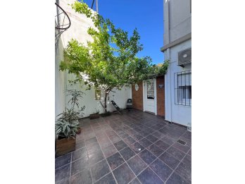 Se vende hermosa casa en A. de la Federación y Catamarca