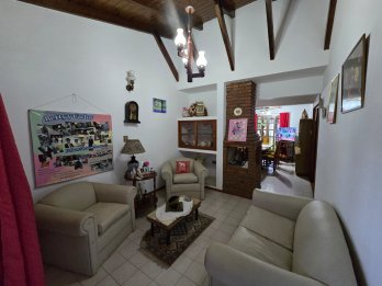 VENDO CASA CALLE BERDUC
