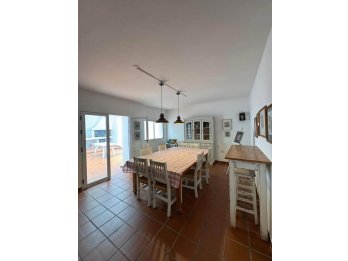 En venta hermosa casa en calle San Juan y uruguay