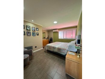 Se vende departamento tipo duplex calle Echeverria
