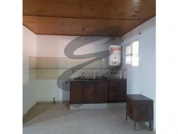 VENTA CASA 3 DORMITORIOS CALLE GUTIERREZ. BARRIO SAN AGUSTIN
