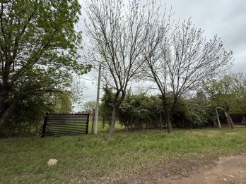 Amplio lote en Oro Verde, frente al INTA