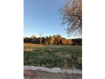 VENDO TERRENO ZONA LEBENSHON Y BÁEZ