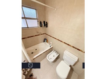 VENDO/PERMUTO HERMOSA CASA
