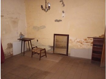 VENDO CASA A REFACCIONAR CALLE PERU