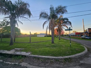 Lomas de Oro Verde, terreno amplio en esquina - Lote en Vent