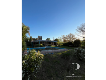 SE VENDE QUINTA EN SAUCE MONTRULL