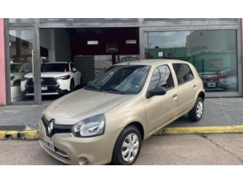 Clio impecable $7.000.000 y cuotas