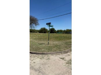 HERMOSO TERRENO DE 600 M2 EN ORO VERDE, CON FRENTE A RN 11.