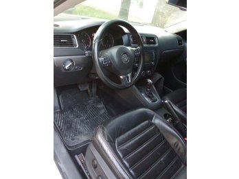 Vendo Vento 2.0 Tsi 2013 $22M. Tope de Gama