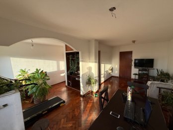 En venta departamento tres dormitorios zona parque !