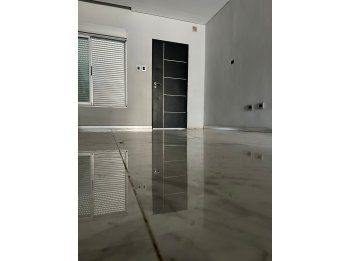 🏡 VENTA – CASA MODERNA EN ZONA HIPÓDROMO