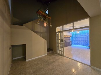 GRAN CASA REMODELADA CALLE GALAN