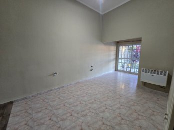 GRAN CASA REMODELADA CALLE GALAN