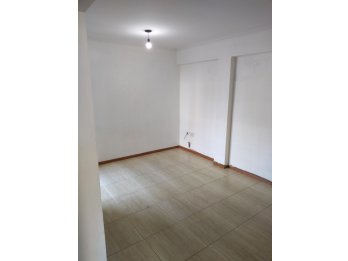 Pascual Palma 67 2do.PISO a ½ cuadra de Urquiza