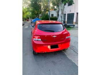 CHEVROLET ONIX 1.4 LT 5P  AÑO 2.015