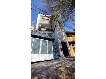 EN VENTA DUPLEX - ZONA 5 ESQUINAS