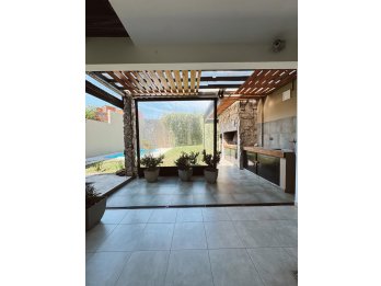 VENTA CASA PREMIUM 4/5 DORMITORIOS