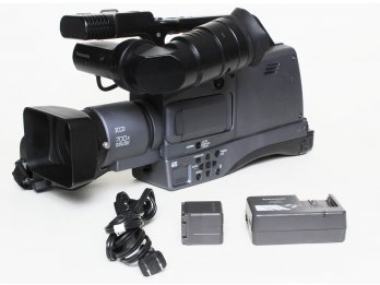 VIDEOCAMARA PROFESIONAL PANASONIC AG-HMC 71