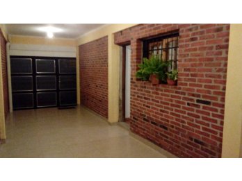 Vende Hermosa Casa calle Tomas Milicua