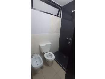Vende o Alquila Local calle Cervantes y Santiago del Estero