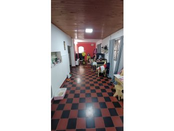 Vende Casa calle Rio Negro