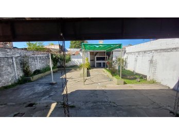 Vende Casa calle Rio Negro