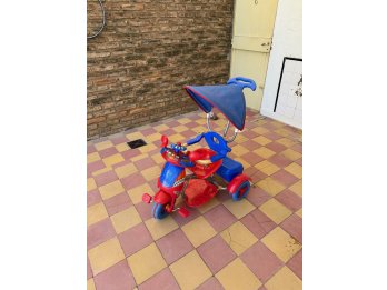 Triciclo Infantil – ¡Como Nuevo! Ideal para los mas peques