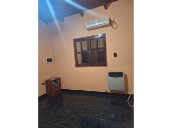 SE VENDE CASA EN PLENO CENTRO DE HERNANDARIAS